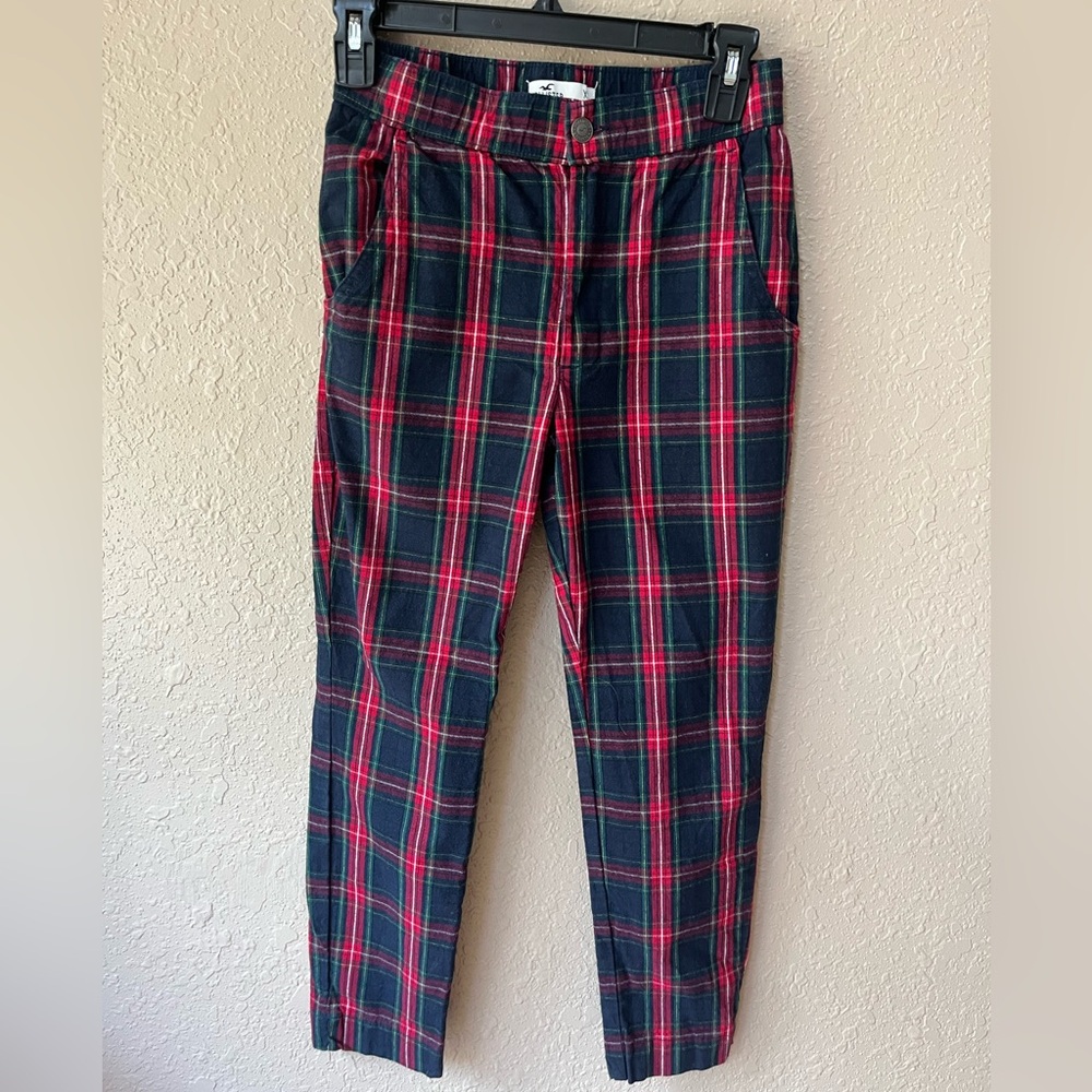 Womens Hollister Blue Red Plaid Flat Front Pants Front Pockets Size XS EUC